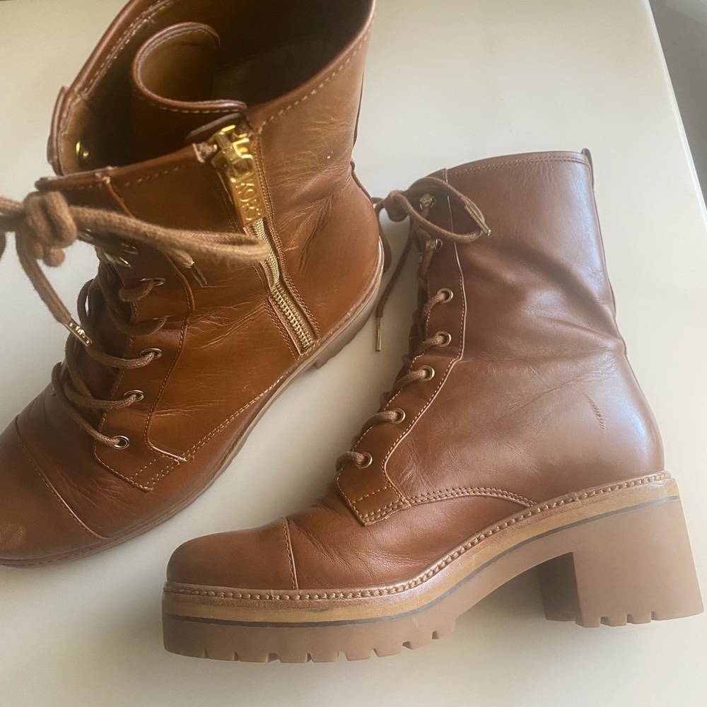 MK combat boots